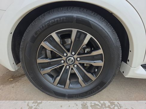 Used 2019 Nissan Armada Platinum w/ Captain's Chairs Package image 36