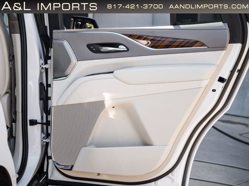 Used 2024 Cadillac Escalade Sport Platinum w/ LPO, ONYX Package AWD/4WD image 61
