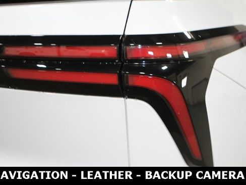 New 2026 Chevrolet Traverse Z71 w/ LPO, Floor Liner Package image 31