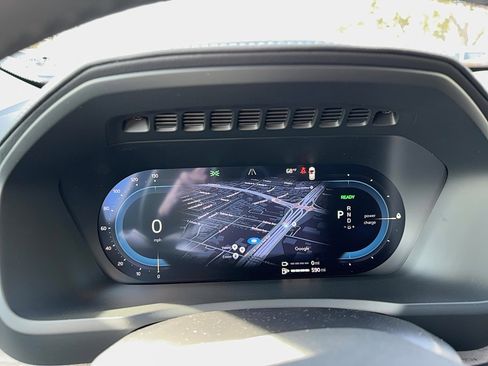 Used 2025 Volvo XC90 T8 Core w/ Protection Package image 20