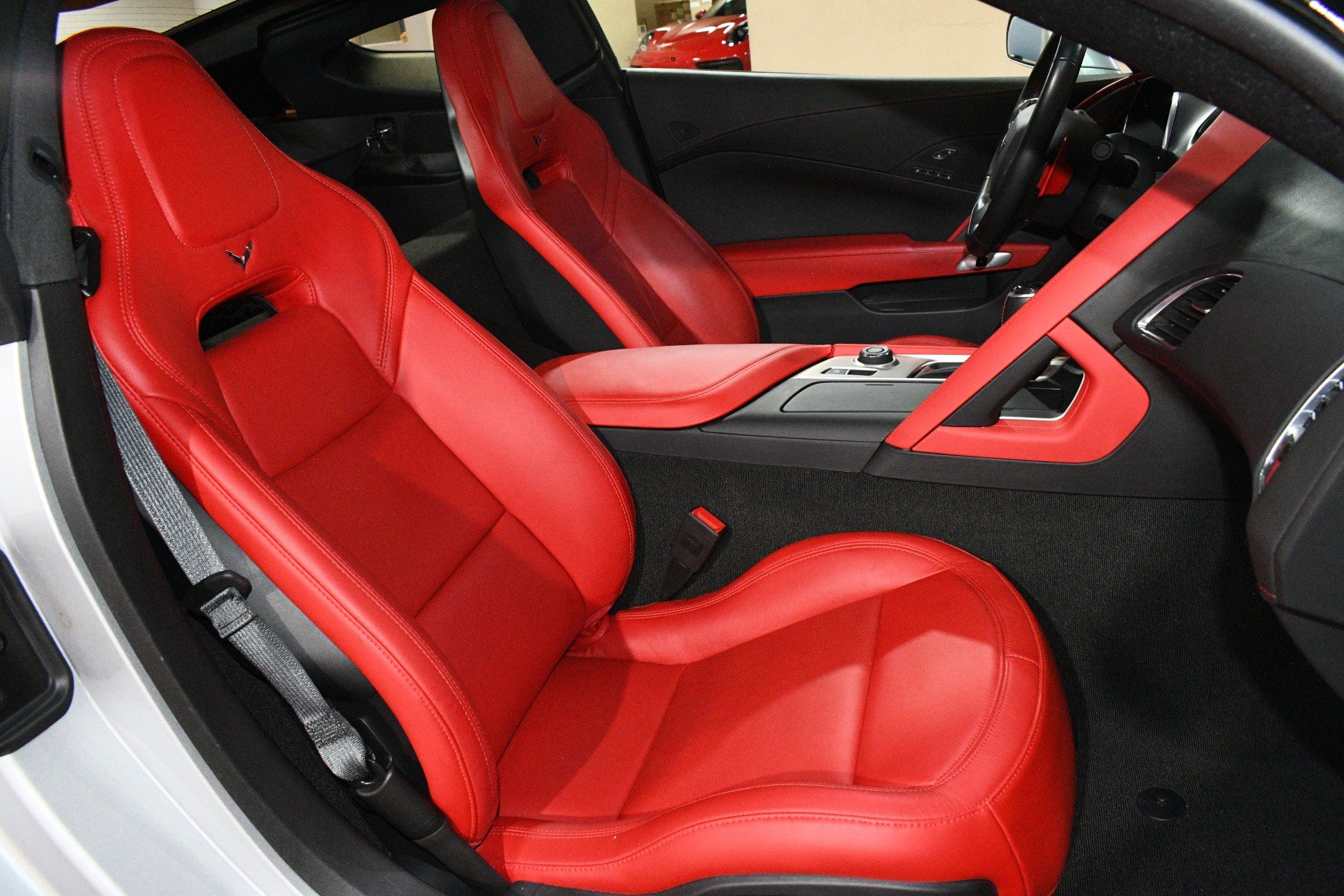 Used 2019 Chevrolet Corvette Grand Sport RWD image 8