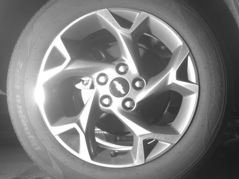 Used 2025 Chevrolet Trax LT FWD image 15