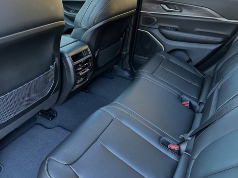 New 2024 Jeep Grand Cherokee Limited 4xe image 11