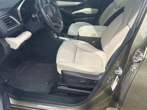 Used 2025 Subaru Ascent Limited image 2