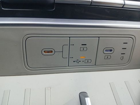 Used 2024 Hyundai Santa Fe SEL image 28