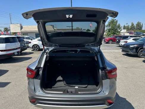 Used 2025 Chevrolet Trax LT FWD image 29
