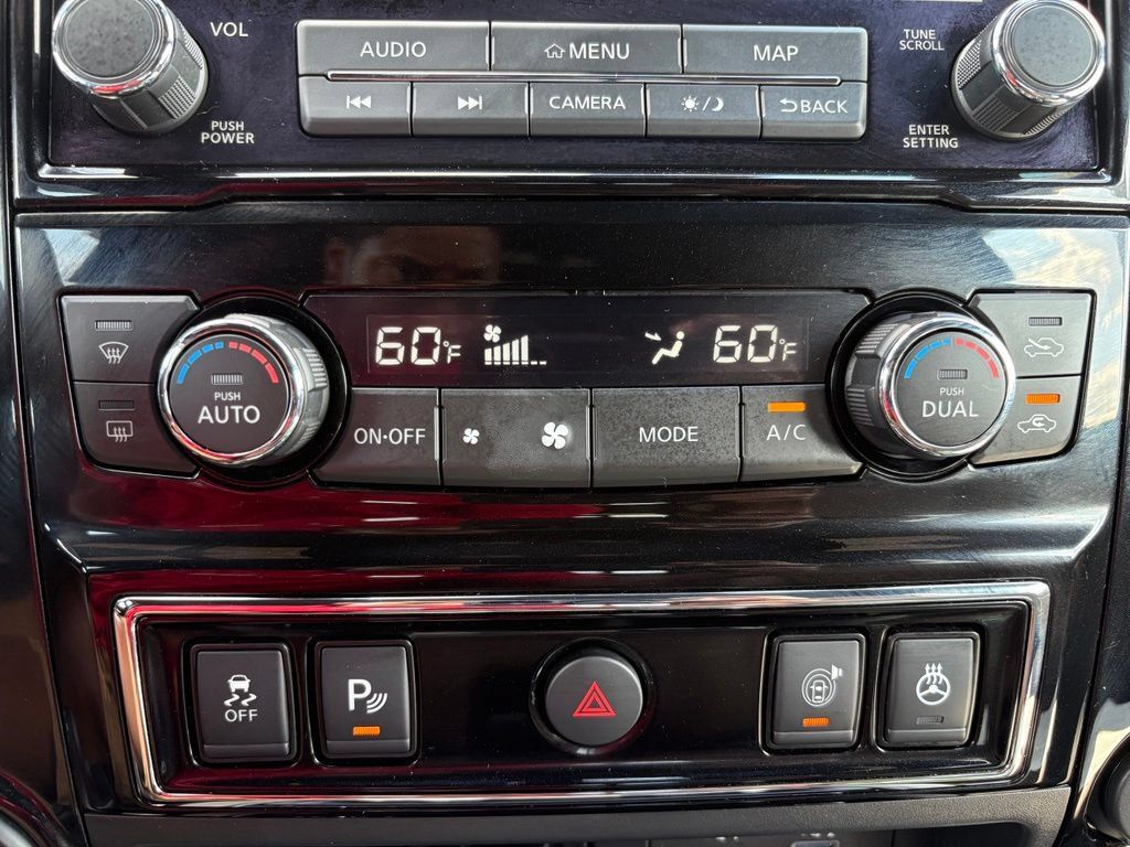Used 2023 Nissan Titan Platinum Reserve AWD/4WD image 34