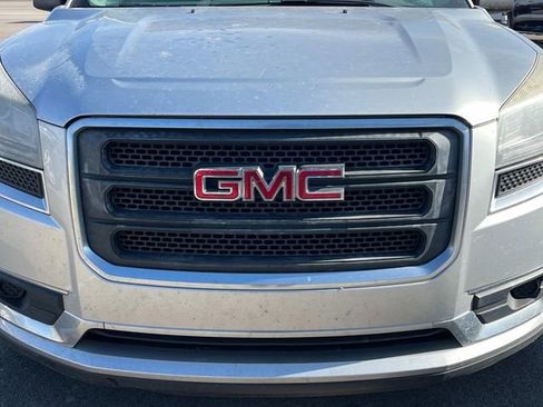 Used 2014 GMC Acadia SLE image 9
