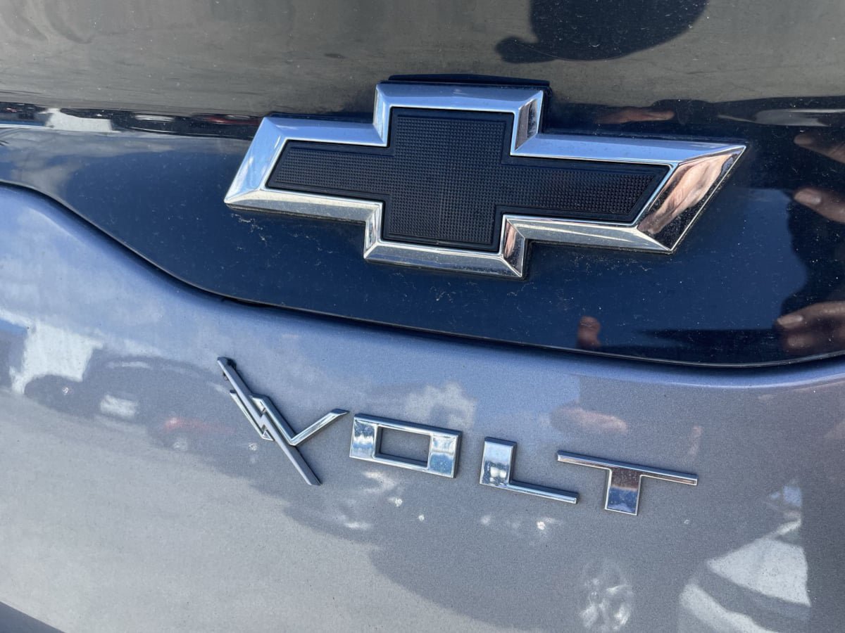 Used 2018 Chevrolet Volt LT FWD image 21