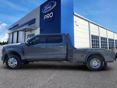 Used 2024 Ford F450 Platinum image 21