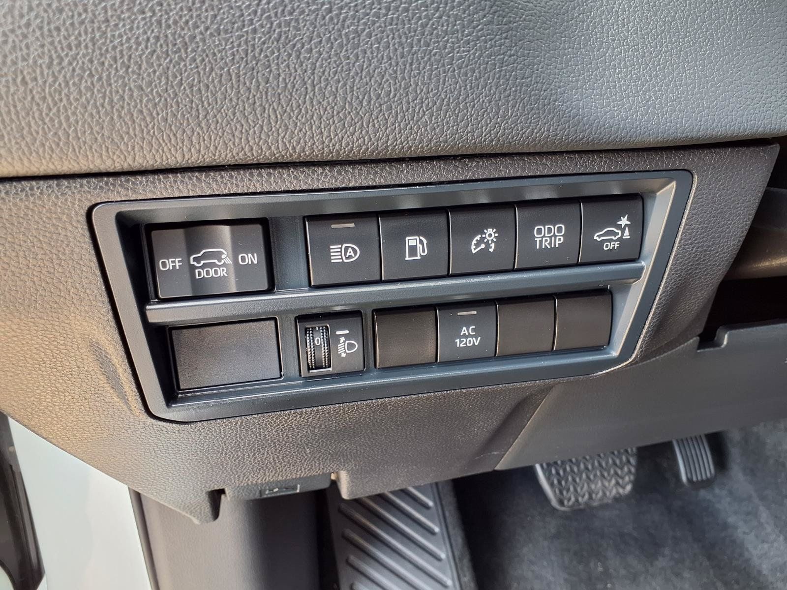Used 2025 Toyota Sequoia SR5 w/ SR5 Premium Package RWD image 15
