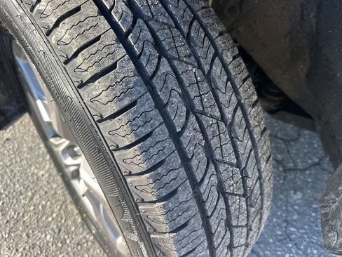 Used 2024 Toyota RAV4 XLE image 30