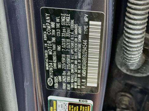 Used 2025 Hyundai Kona SEL FWD image 12