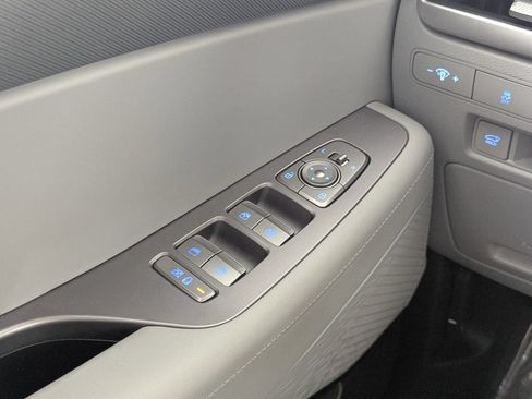 Used 2025 Hyundai Palisade SEL FWD image 18