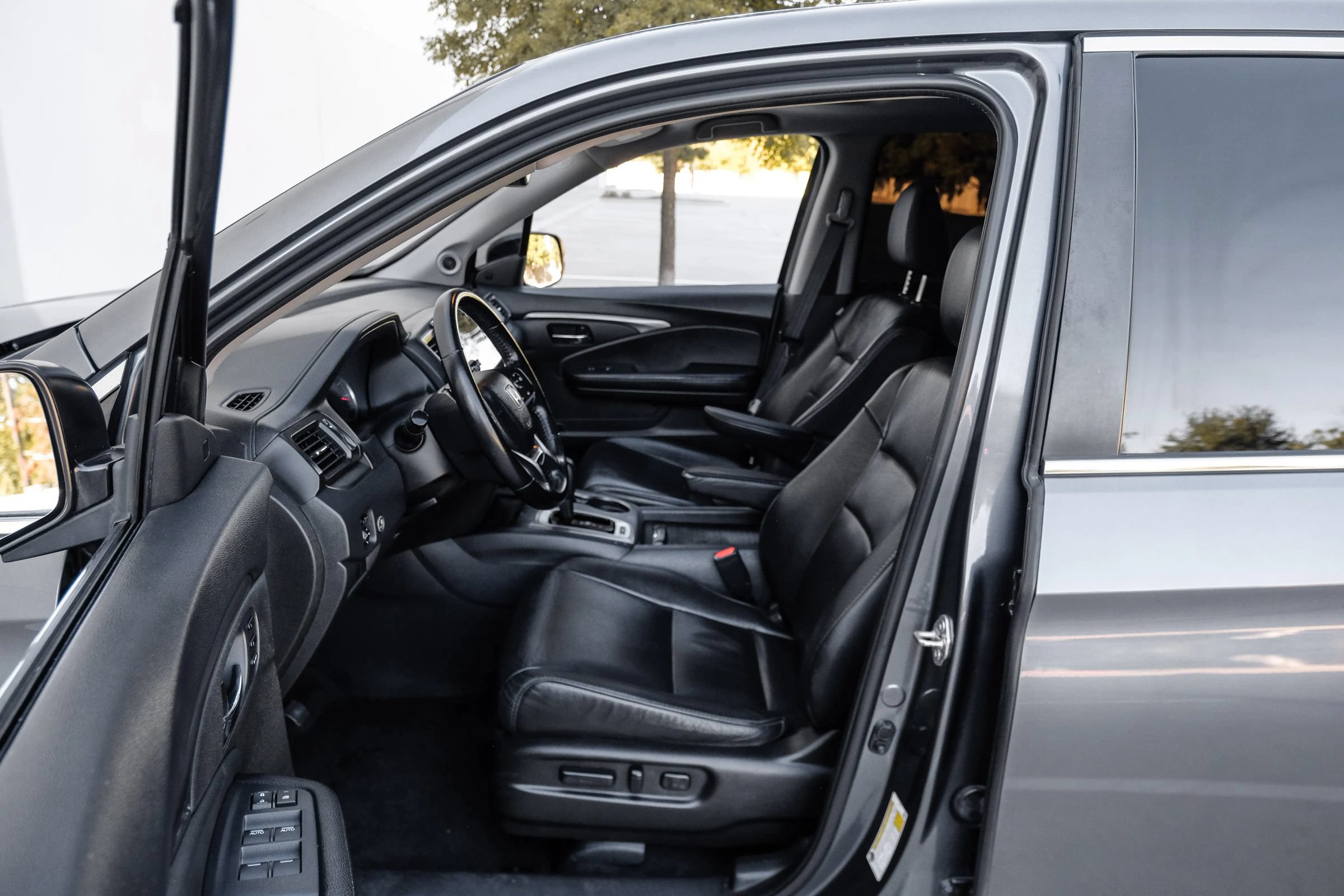 Used 2019 Honda Pilot EX-L image 4