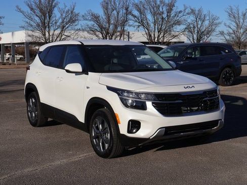 New 2026 Kia Seltos LX image 1