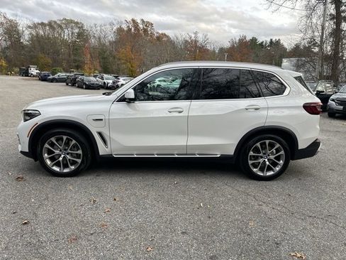 Used 2023 BMW X5 xDrive45e image 9
