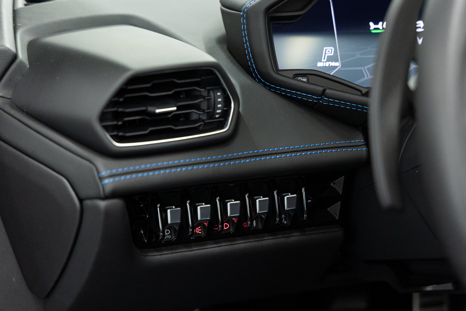 Used 2024 Lamborghini Huracan EVO AWD/4WD image 40