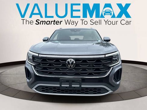 Used 2024 Volkswagen Atlas Cross Sport SE FWD image 9