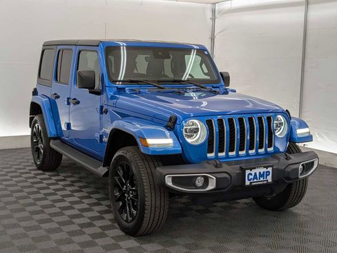 Used 2021 Jeep Wrangler Unlimited Sahara w/ Cold Weather Group image 8