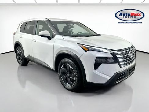 Used 2025 Nissan Rogue SV AWD/4WD image 1