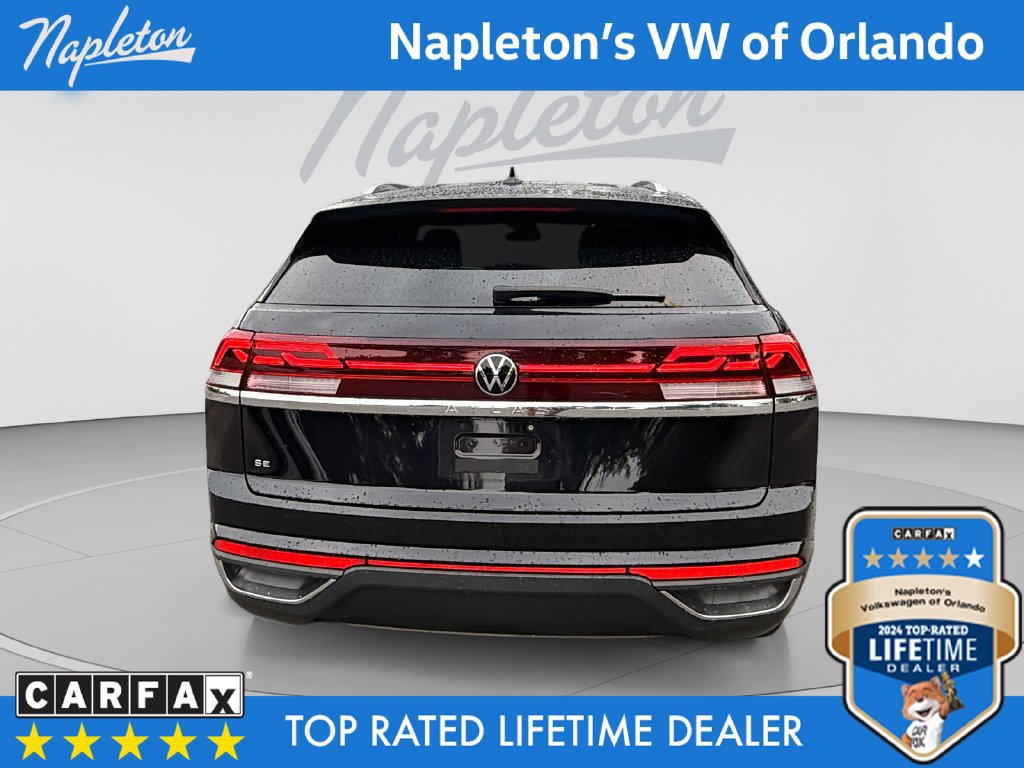 Used 2024 Volkswagen Atlas Cross Sport SE FWD image 4