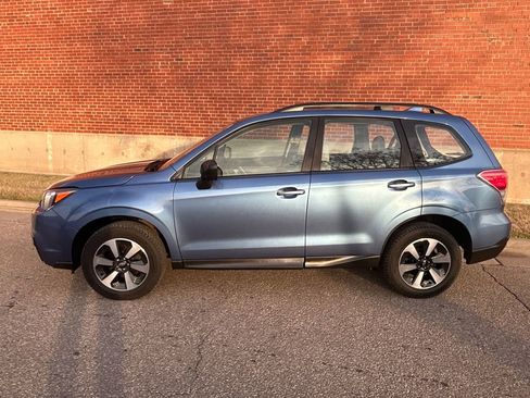 Used 2017 Subaru Forester 2.5i w/ Alloy Wheel Package image 2