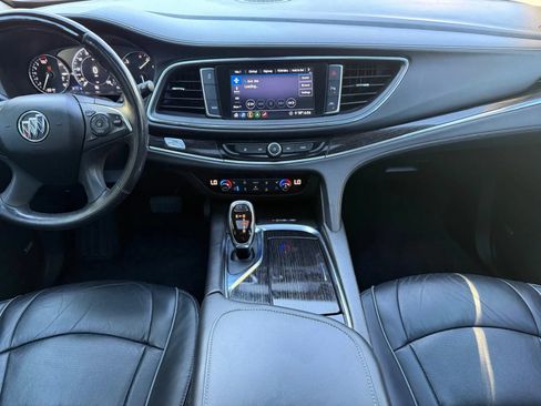 Used 2021 Buick Enclave Avenir w/ Avenir Technology Package FWD image 9