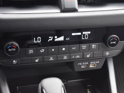 Used 2026 Subaru Outback Touring XT AWD/4WD image 12