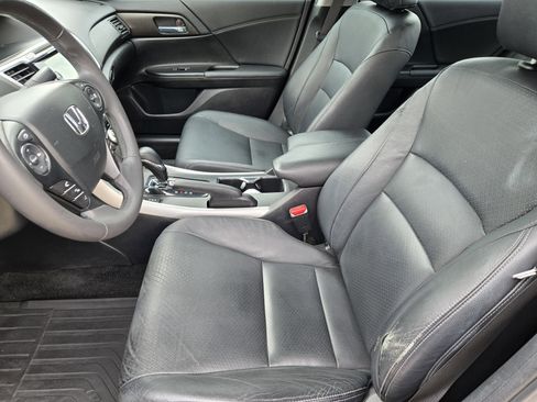 Used 2014 Honda Accord Touring image 7