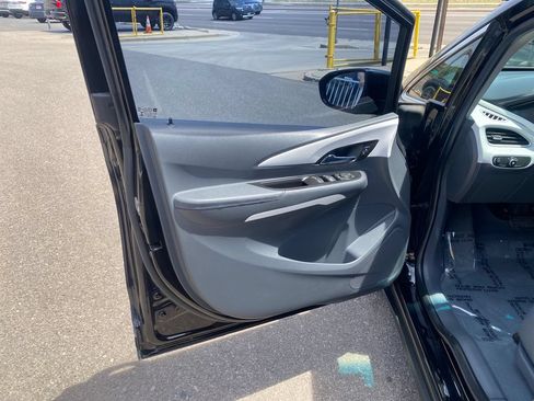 Used 2019 Chevrolet Bolt LT FWD image 10