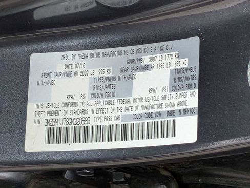 Used 2016 MAZDA MAZDA3 i Sport image 32