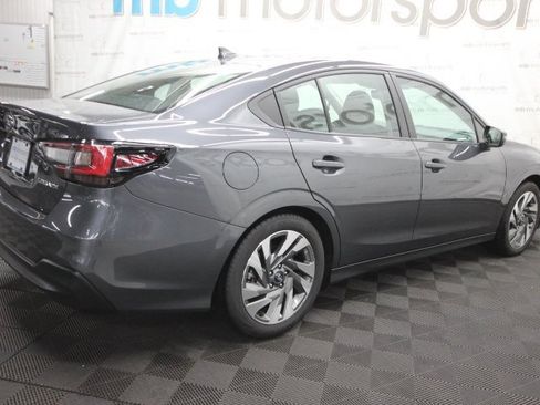 Used 2025 Subaru Legacy Limited image 9