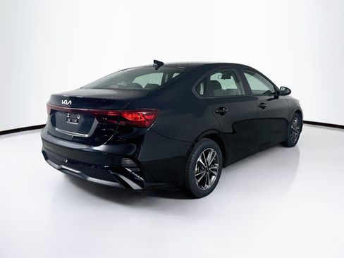 Used 2024 Kia Forte LXS FWD image 30
