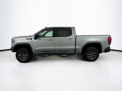 Used 2024 GMC Sierra 1500 AT4X image 8
