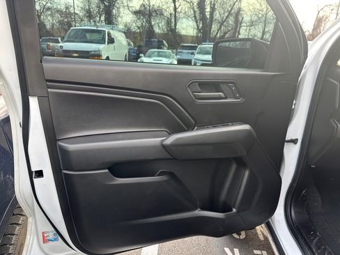Used 2024 Chevrolet Colorado Trail Boss w/ Technology Package image 22