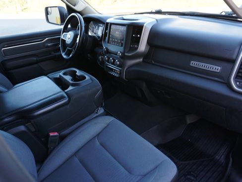 Used 2019 RAM 1500 Big Horn AWD/4WD image 17