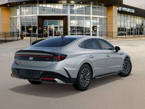Certified 2025 Hyundai Sonata SEL image 32