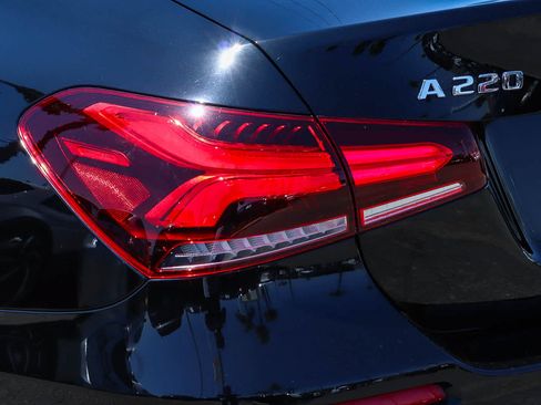 Used 2022 Mercedes-Benz A 220 image 11