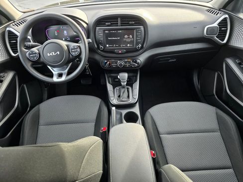 Certified 2023 Kia Soul LX w/ Option Group 015 image 22