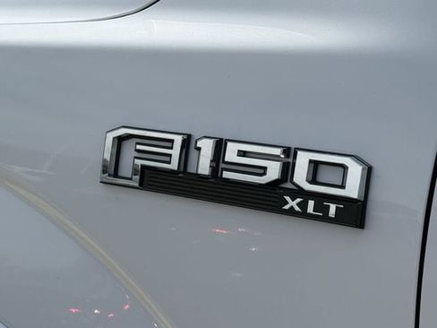 Used 2020 Ford F150 XLT w/ Equipment Group 302A Luxury AWD/4WD image 11