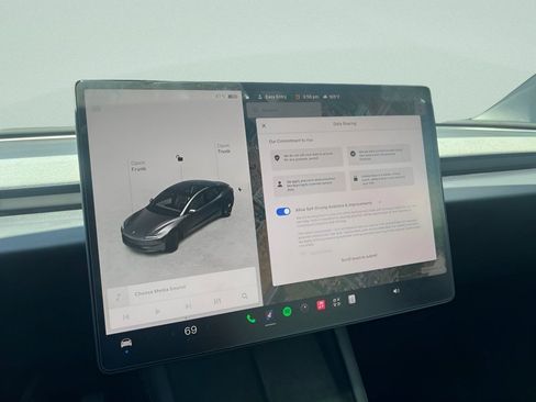 Used 2025 Tesla Model 3 Long Range RWD image 23