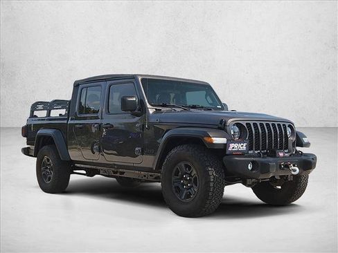 Used 2020 Jeep Gladiator Sport AWD/4WD image 3