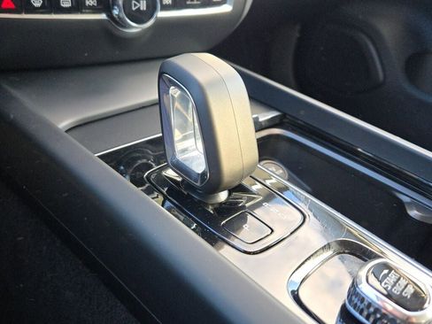 Used 2024 Volvo S60 B5 Core w/ Climate Package image 26