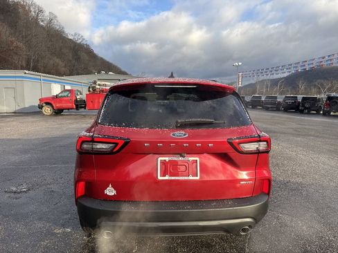 New 2026 Ford Escape ST-Line w/ Cold Weather Package AWD/4WD image 5