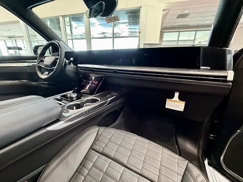 New 2026 Cadillac Escalade V image 31