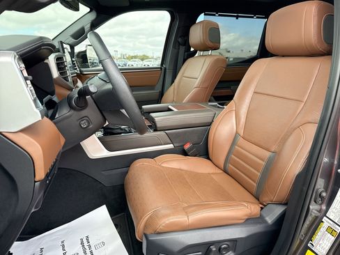 Used 2025 Toyota Tundra 1794 Edition image 13