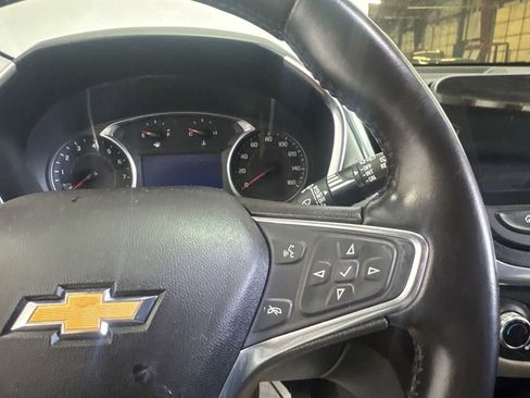 Used 2021 Chevrolet Equinox Premier AWD/4WD image 13