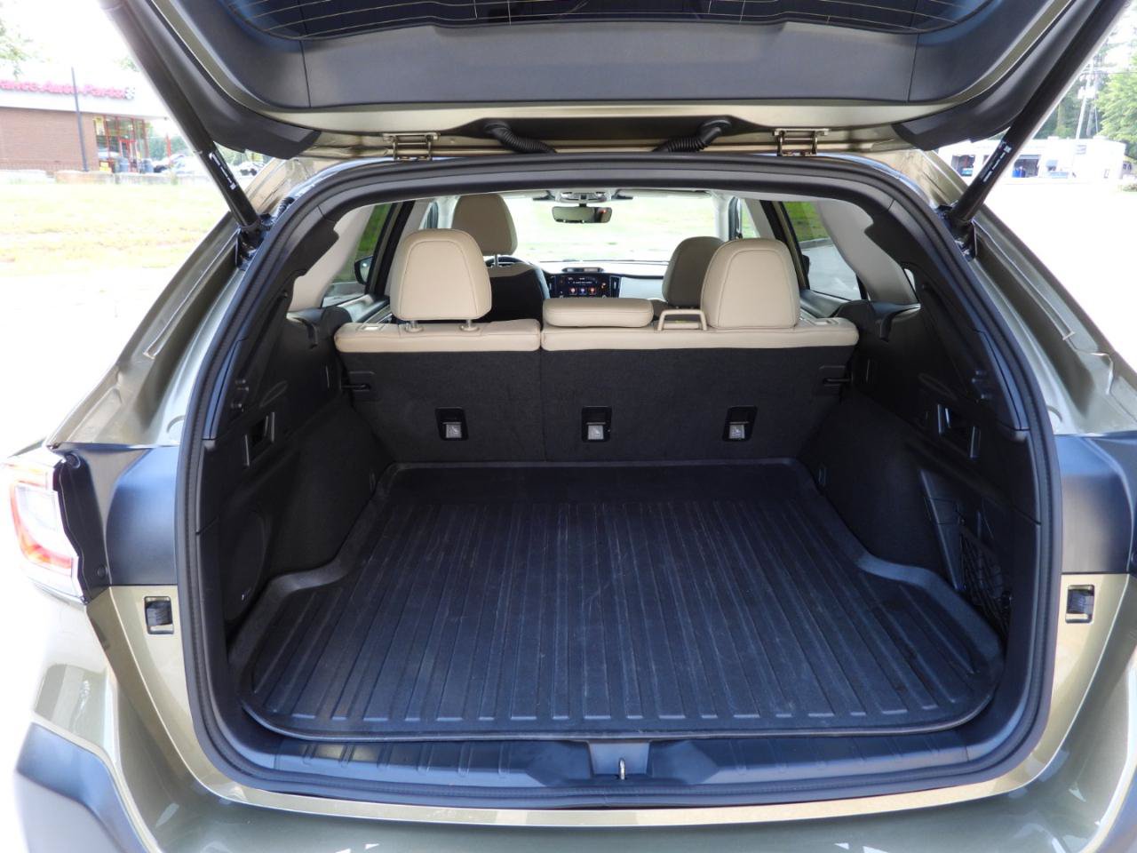 Used 2023 Subaru Outback Limited AWD/4WD image 47