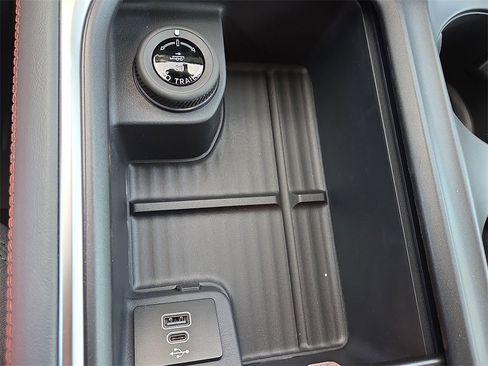 New 2025 Ford Expedition Max Active image 25